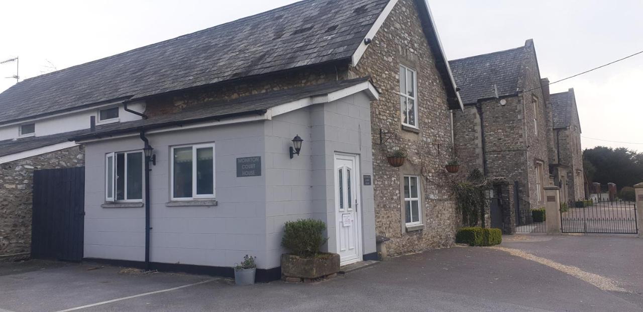 Monkton Court House B&B 호니턴 외부 사진
