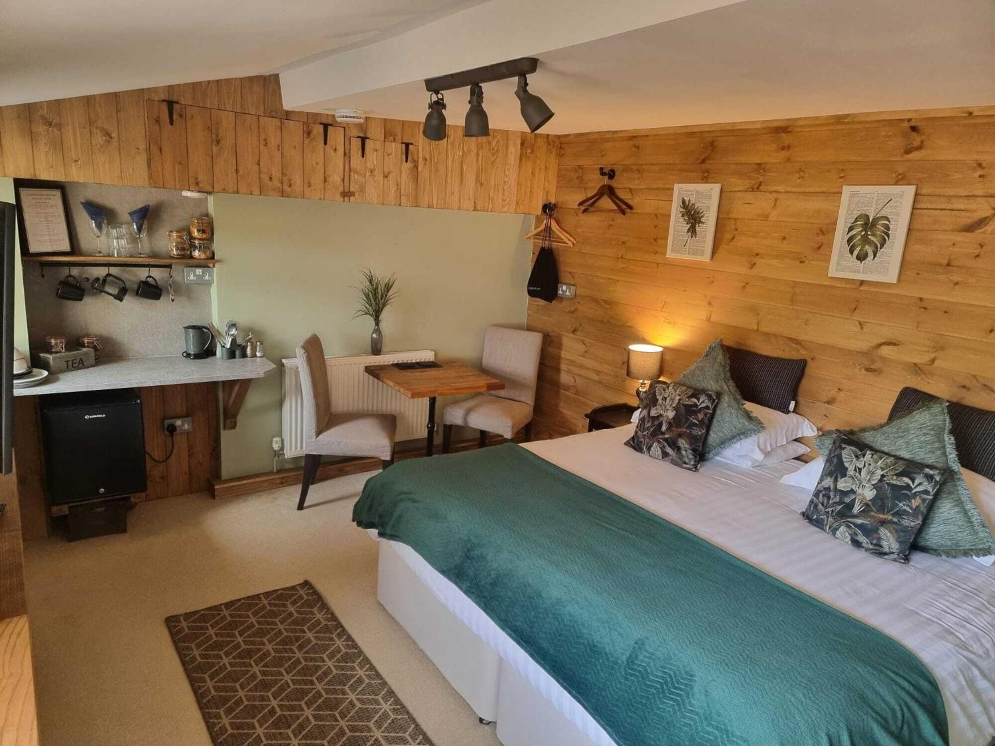 Monkton Court House B&B 호니턴 객실 사진